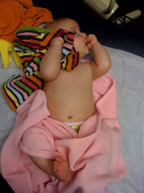 kivrin-pants-at-doctor