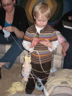 crocheting-with-a-three-year-old