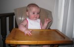 kivrin-eating-puffs