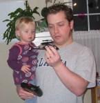 1kivrin and daddy check out the new&nbsp;helicopte